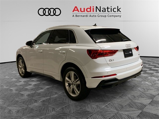 2023 Audi Q3 S line Premium Plus photo 2