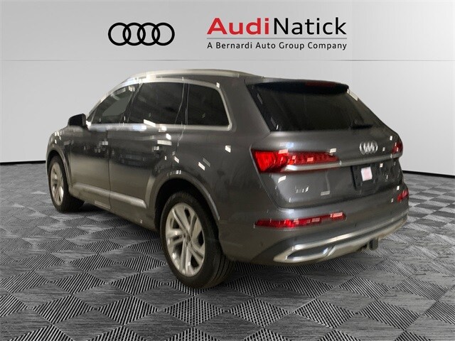2023 Audi Q7 55 Premium Plus photo 3