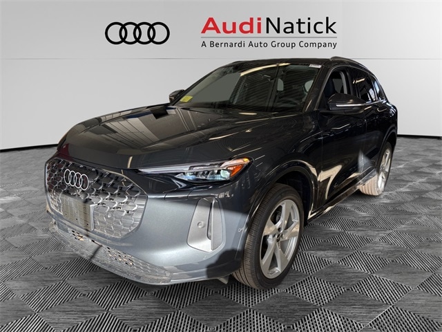 2025 Audi New Q5 Premium Plus's photo