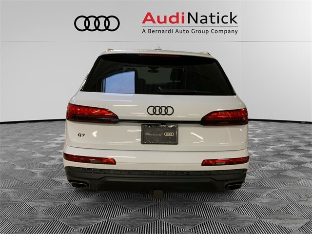 2025 Audi Q7 45 Premium Plus photo 4