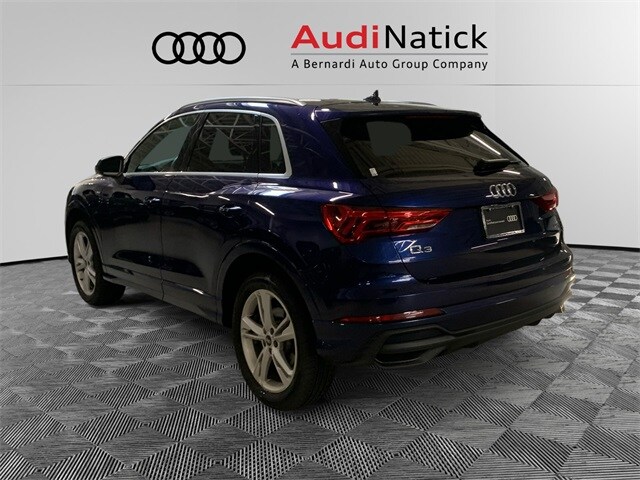 2023 Audi Q3 S line Premium Plus photo 3