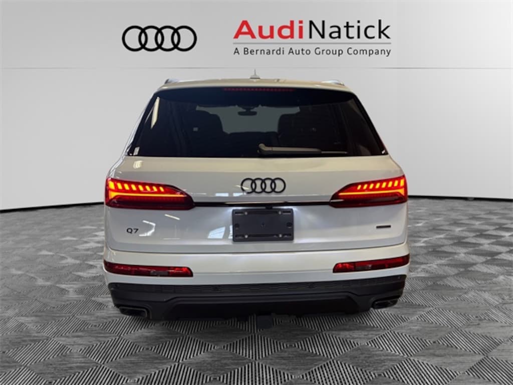 New 2026 Audi Q7 55 Premium Plus SUV