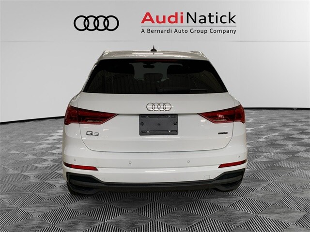 2023 Audi Q3 S line Premium Plus photo 4