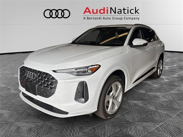 2025 Audi New Q5 Premium Plus's photo