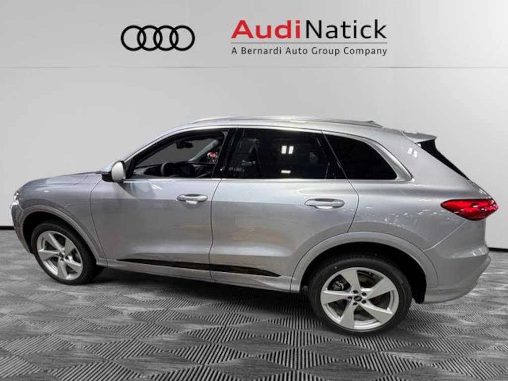 New 2026 Audi Q5 2.0T Premium Plus SUV