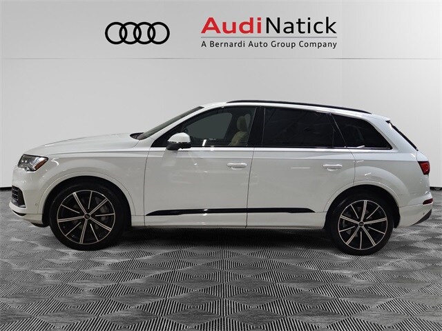 2023 Audi Q7 55 Prestige photo 2