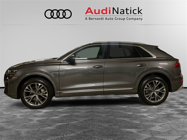 2025 Audi Q8 55 Premium Plus photo 2