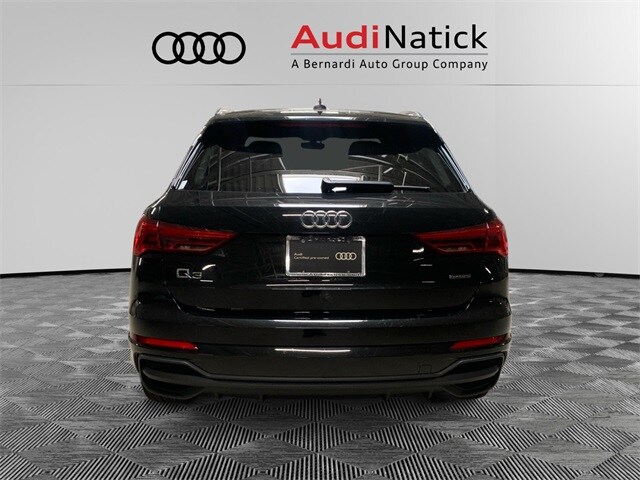 2023 Audi Q3 S line Premium Plus photo 4