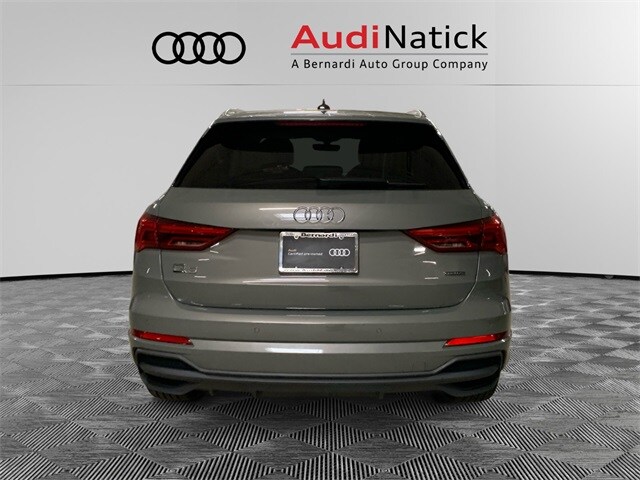 2025 Audi Q3 S line Premium photo 4