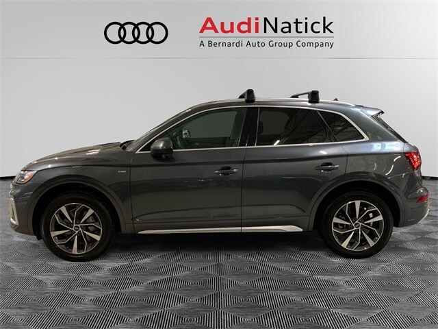 2023 Audi Q5 45 S line Premium Plus photo 2