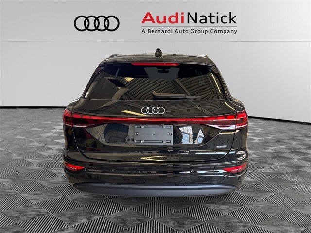 2025 Audi Q6 E-tron Premium Plus photo 4