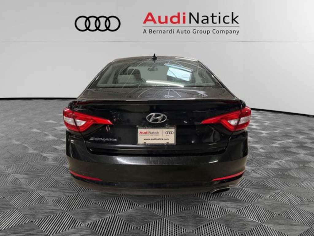 Used 2016 Hyundai Sonata SE Sedan
