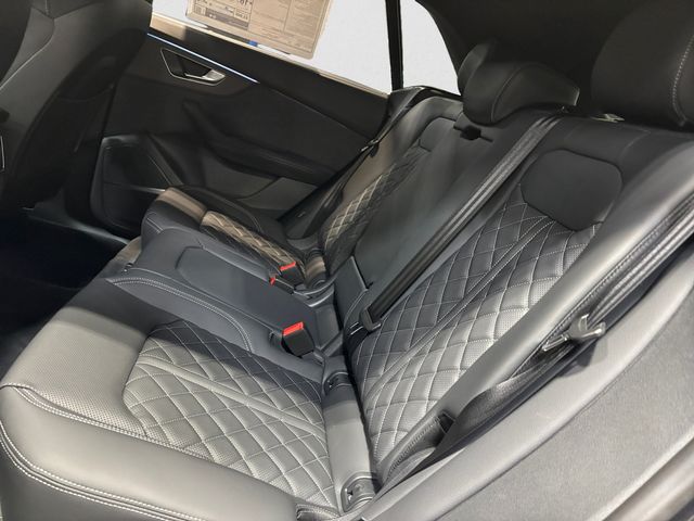 2026 Audi SQ8 Premium Plus - Photo 10
