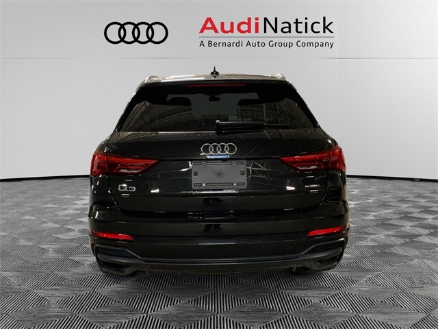 2022 Audi Q3 S line Premium Plus photo 4