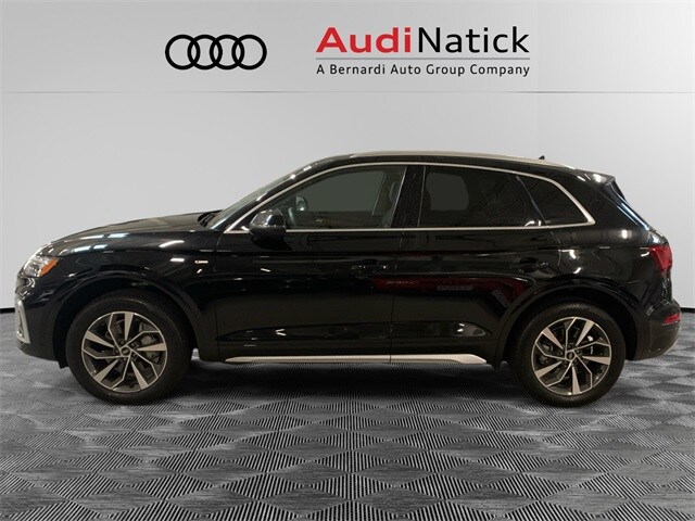 2023 Audi Q5 45 S line Prestige photo 2