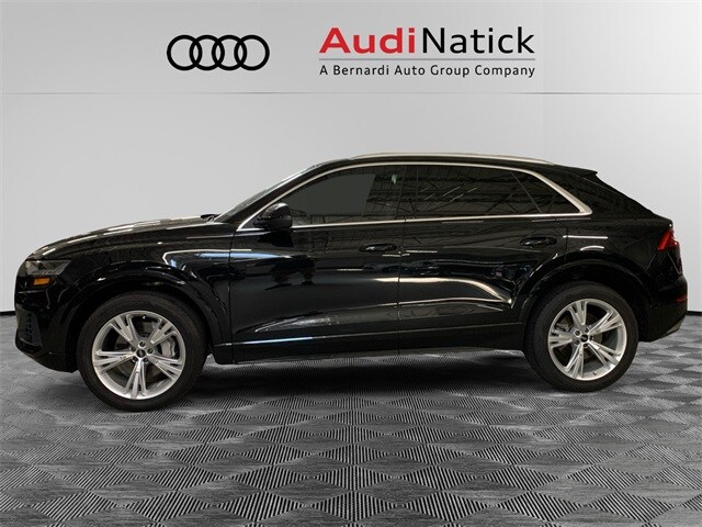 2023 Audi Q8 55 Premium Plus photo 2