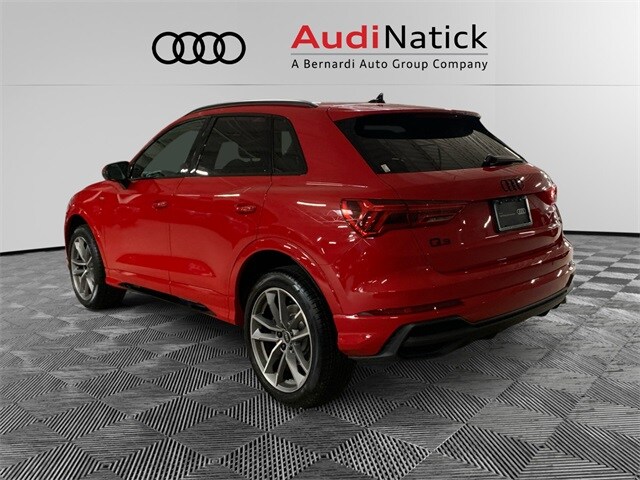 2023 Audi Q3 S line Premium Plus photo 3