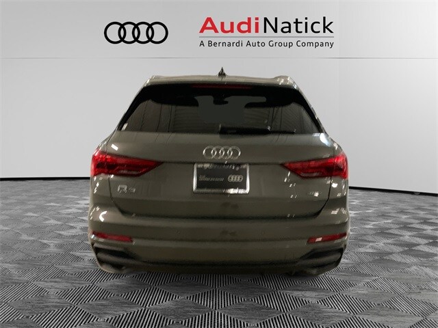 2023 Audi Q3 S line Premium Plus photo 4