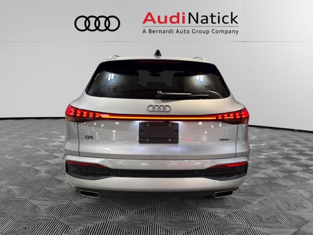 New 2026 Audi Q5 2.0T Premium Plus SUV