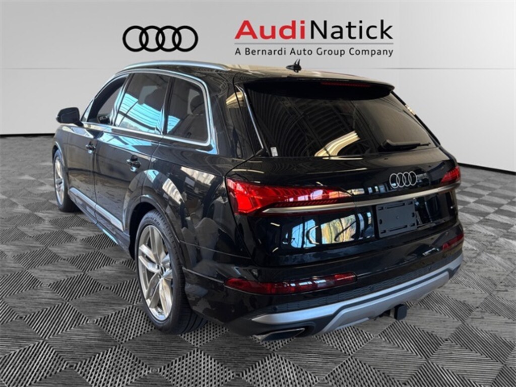 New 2025 Audi Q7 55 Premium Plus SUV