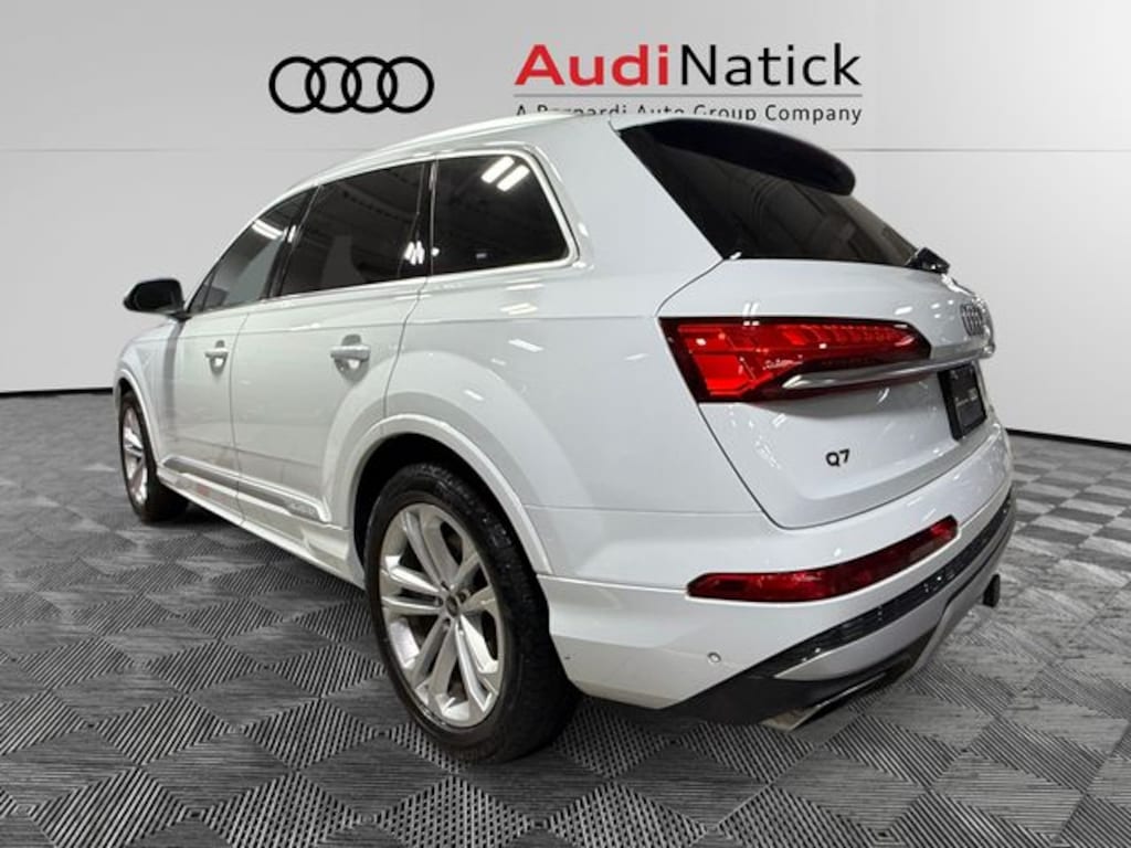 Certified 2025 Audi Q7 55 Premium Plus SUV