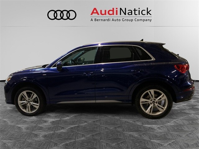 2023 Audi Q3 S line Premium Plus photo 2