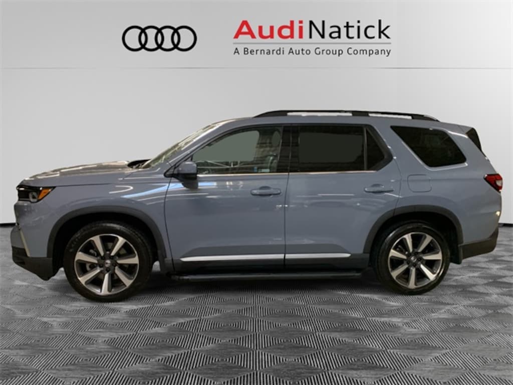 Used 2023 Honda Pilot Touring SUV