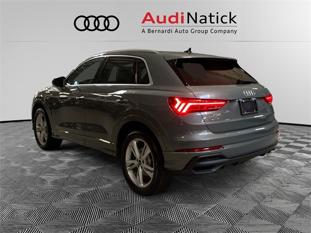 2024 Audi Q3 S line Premium Plus photo 3