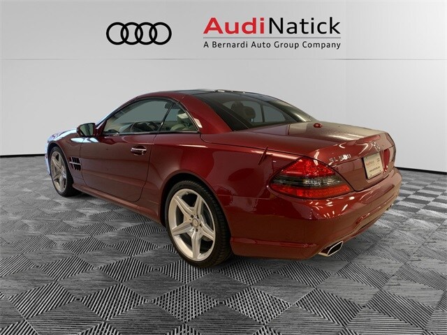 2011 Mercedes Benz SL 550 photo 3