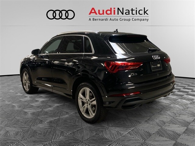 2023 Audi Q3 S line Premium Plus photo 3