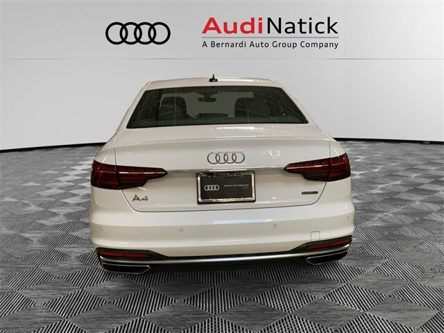 2023 Audi A4 45 S line Premium Plus photo 4