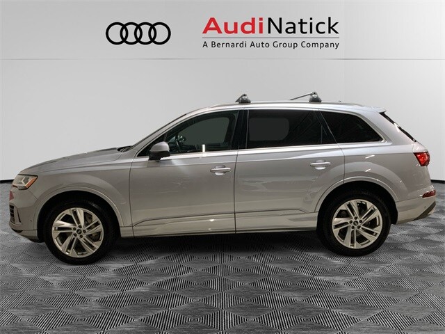 2021 Audi Q7 55 Premium Plus photo 2