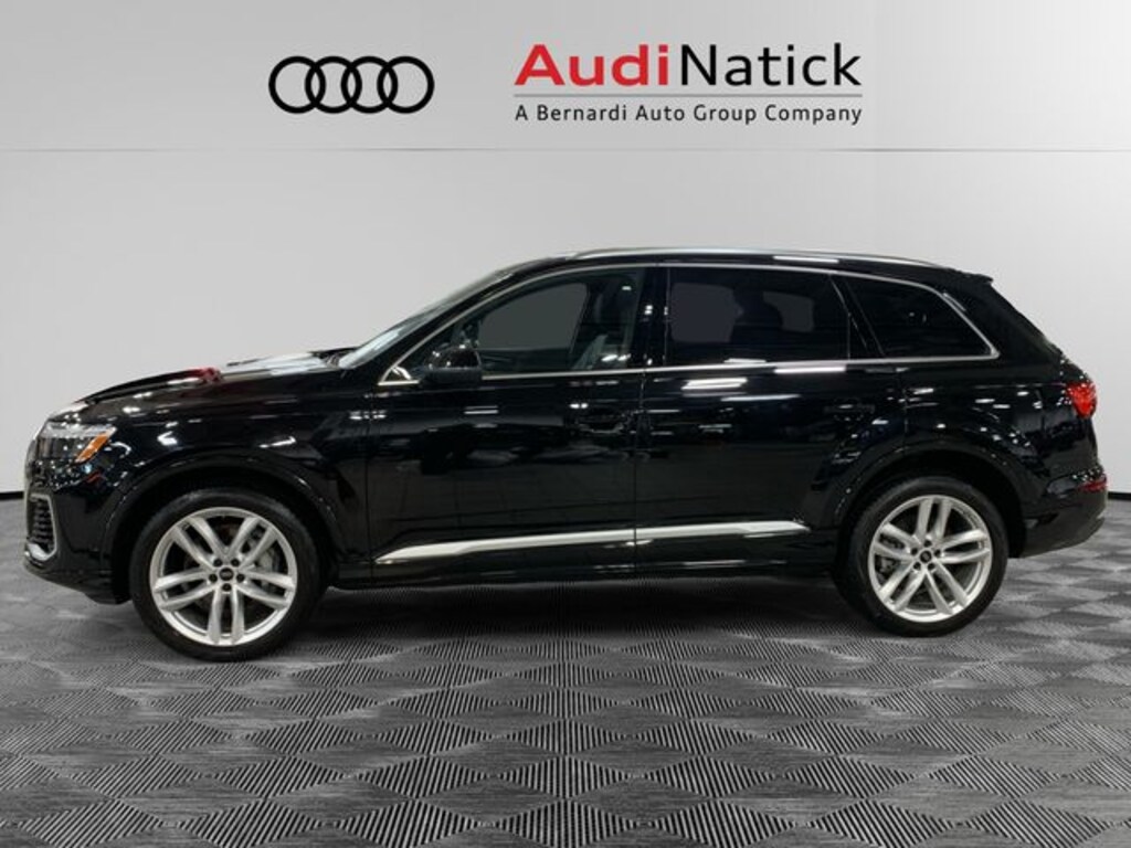Certified 2025 Audi Q7 55 Premium Plus SUV