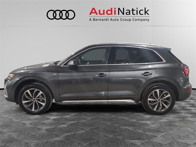 2023 Audi Q5 45 S line Premium Plus photo 2