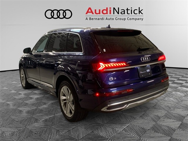 2022 Audi Q7 55 Premium Plus photo 2
