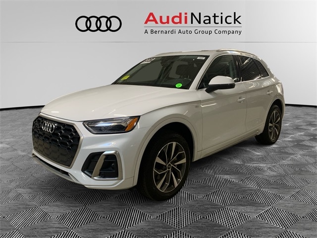 2023 Audi Q5 Premium Plus's photo