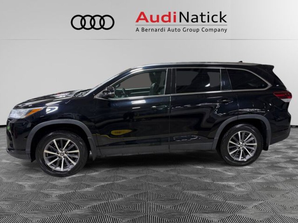 Used 2019 Toyota Highlander XLE SUV