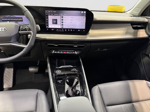 2026 Audi Q3 Base - Photo 13