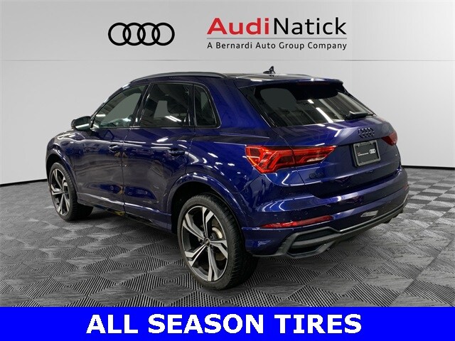 2023 Audi Q3 S line Premium Plus photo 3