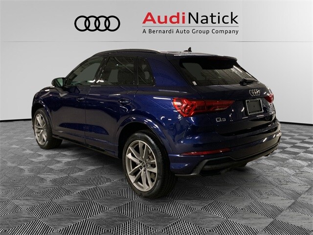 2023 Audi Q3 S line Premium Plus photo 3