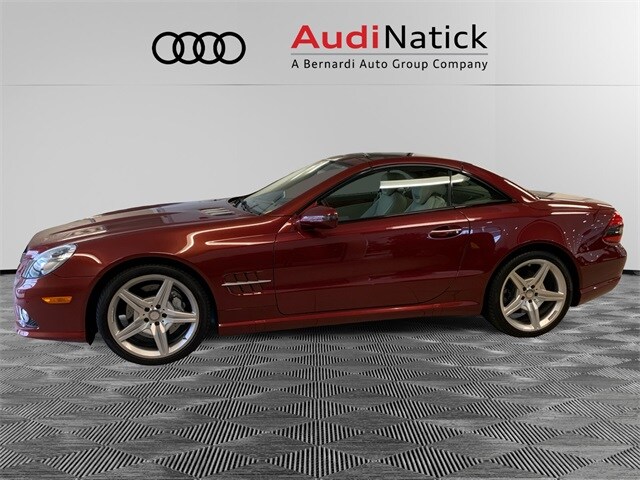 2011 Mercedes Benz SL 550 photo 2