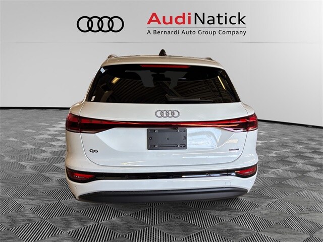 2025 Audi Q6 E-tron Premium Plus photo 4