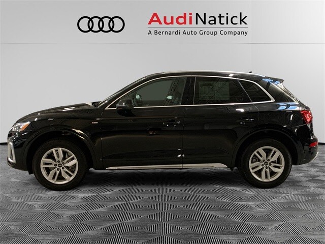 2023 Audi Q5 45 S line Premium photo 2