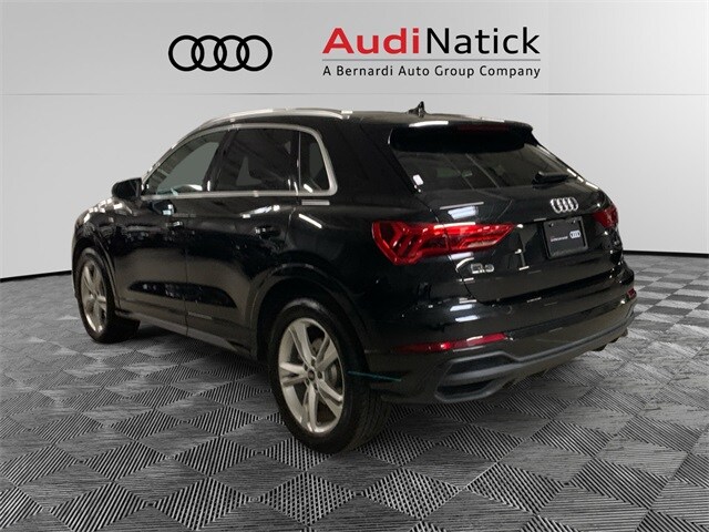 2023 Audi Q3 S line Premium Plus photo 3