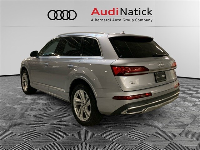2022 Audi Q7 55 Premium Plus photo 3