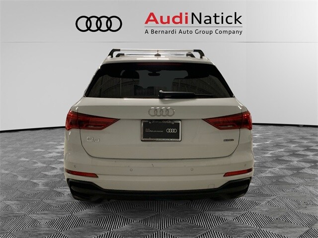 2023 Audi Q3 S line Premium Plus photo 3