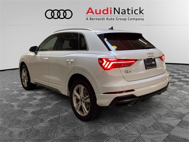 2022 Audi Q3 S line Premium Plus photo 3