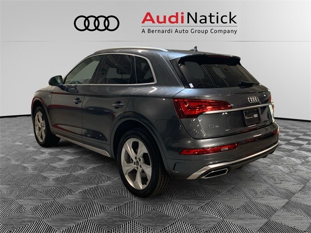 2022 Audi Q5 45 S line Premium Plus photo 3