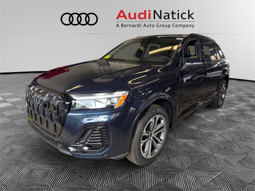 New 2026 Audi Q7 45 Premium SUV