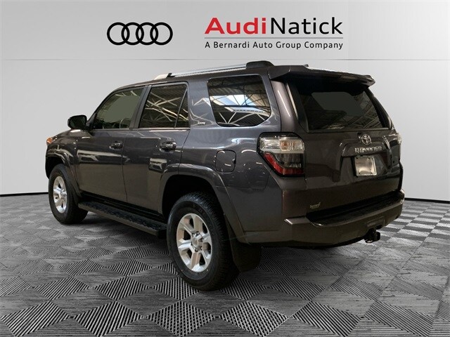 2023 Toyota 4Runner SR5 photo 3
